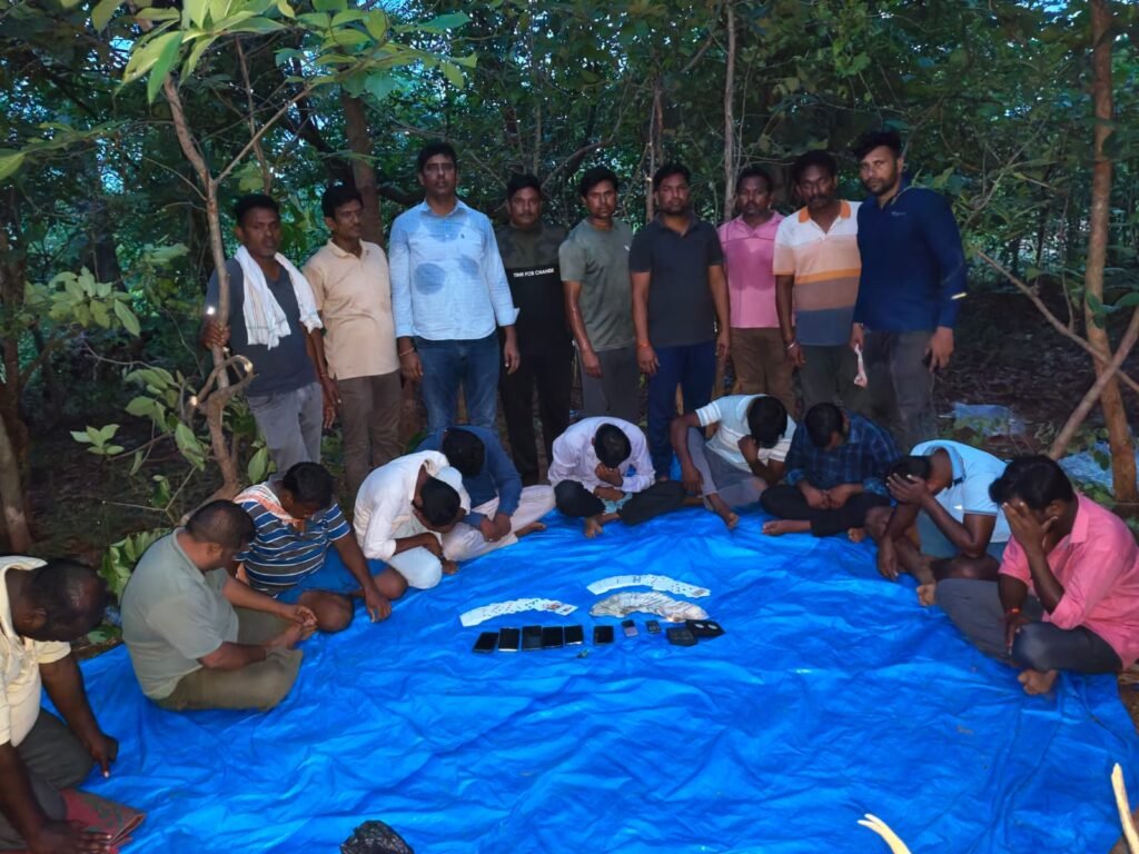 పేకాట స్థావరంపై టాస్క్‌ఫోర్స్ దాడి