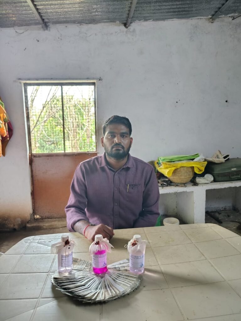 లంచం తీసుకుంటూ గిరిధావర్‌ రెడ్‌హ్యాండెడ్‌గా పట్టివేత