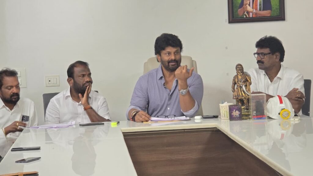 SIR Phase-2పై ఎమ్మెల్యే రాజ్ ఠాకూర్ సమీక్ష